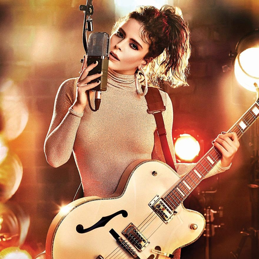 Simge Sağın: Daha da cesur olmak istiyorum - Resim: 1