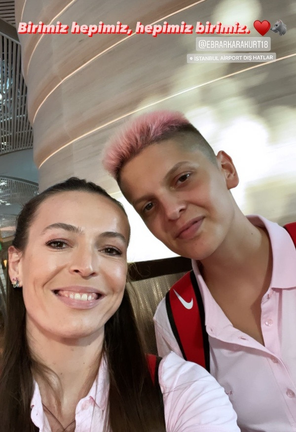 Kaptan Eda Erdem'den Ebrar Karakurt'a Destek! Birimiz Hepimiz, Hepimiz Birimiz - Resim: 1
