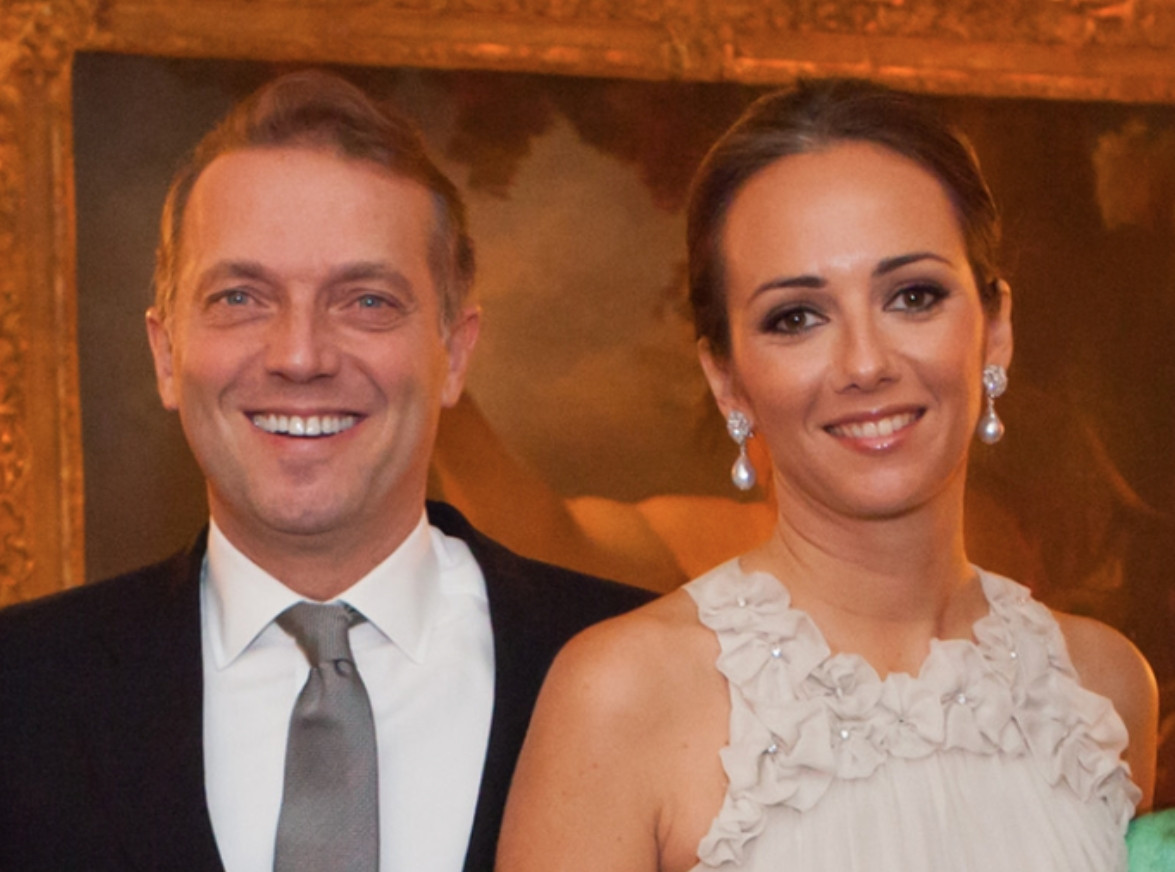 Cem Uzan'ın Yeni Aşkı Göz Kamaştırdı - Resim: 1