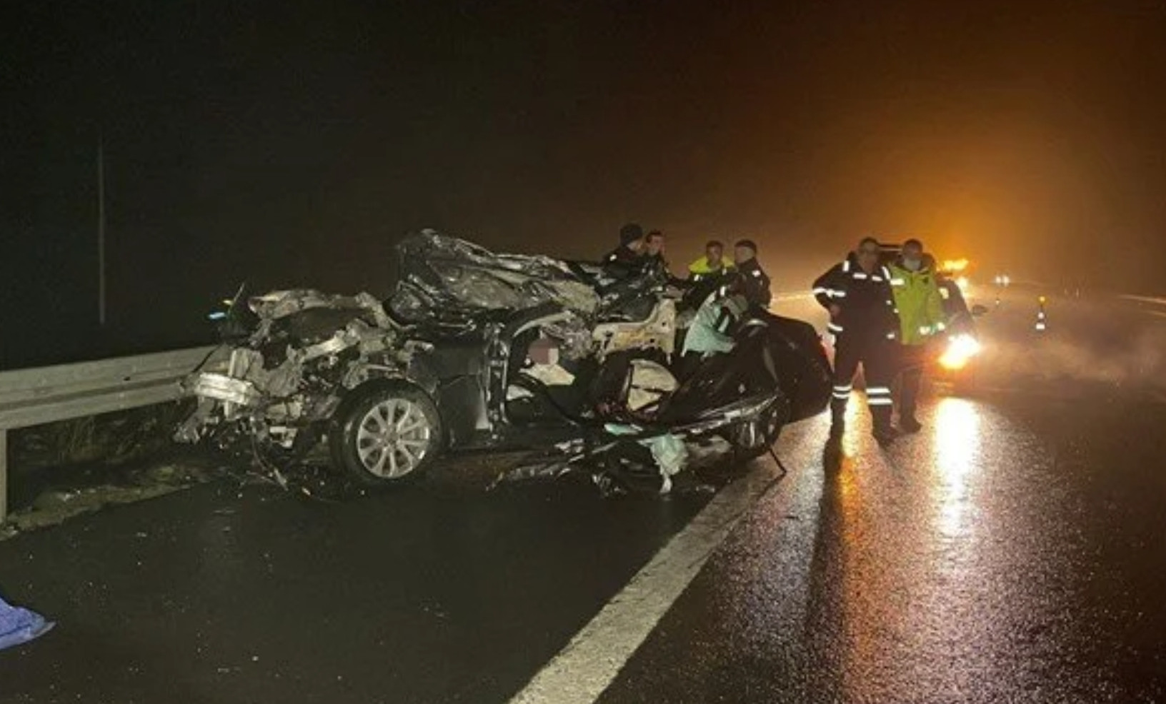 Gülçin Ergül Trafik Kazası Geçirdi: Sevgilisi Hayatını Kaybetti - Resim: 1