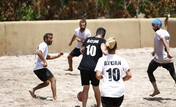 Survivor Ünlüler Gönüllüler derbisini kim kazandı? - Resim: 1