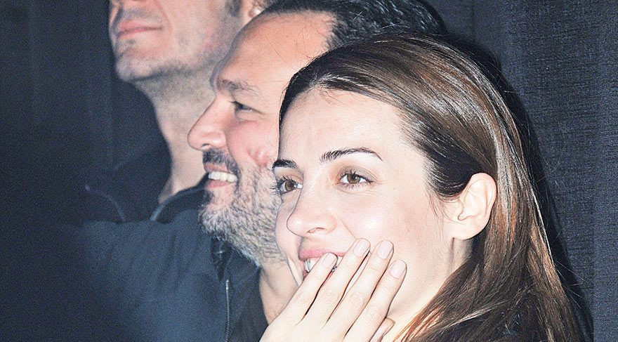 Oyuncu İrem Sak'tan Ali Sunal ile aşk iddialarına yanıt - Resim: 1