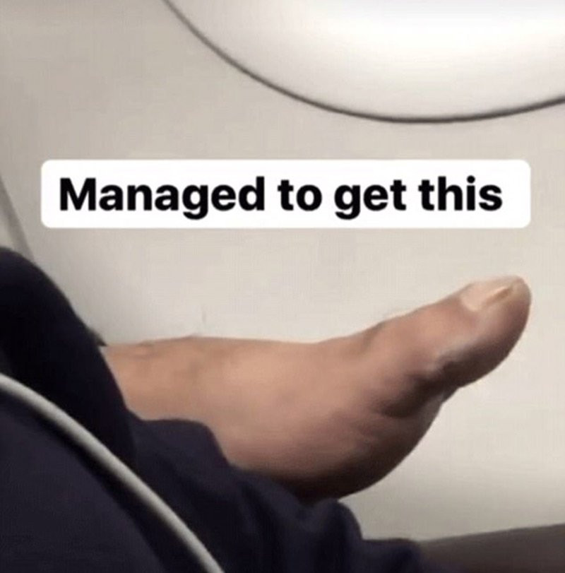 17 yaşındaki oyuncu Zaira Wasim'e uçakta taciz şoku - Resim: 1