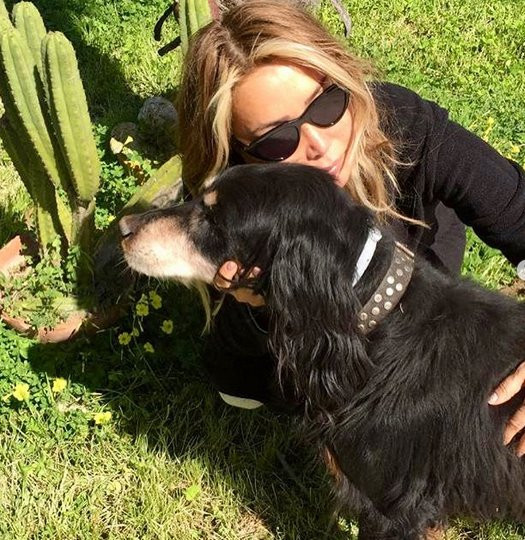 Yonca Evcimik acı haberi böyle verdi - Resim: 1