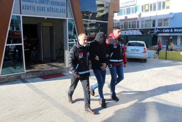 Masaj salonu internete reklam verip fuhuş yaptırıyormuş - Resim: 2