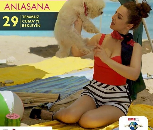 Rümeysa yeni şarkısına klip çekti: Anlasana - Resim: 2