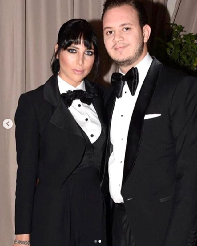 Zehra Çilingiroğlu düğün kombiniyle garsona benzetildi - Resim: 1