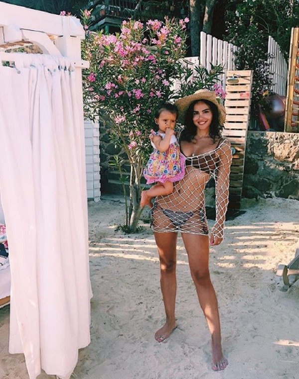 Volkan Demirel'in eşi Zeynep Demirel doğum kilolarından kurtuldu - Resim: 1